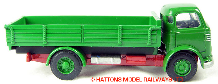 LC-02 off-side view