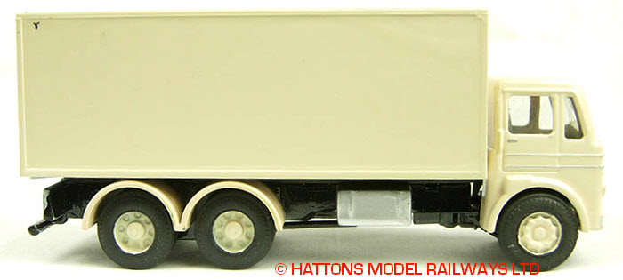 M6C-01 off-side view