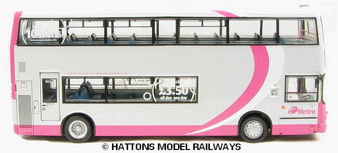 UKBUS 0030 off-side view