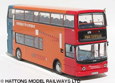 UKBUS 1022 front off-side view