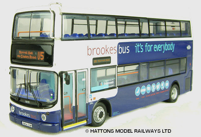 UKBUS 1025 front view