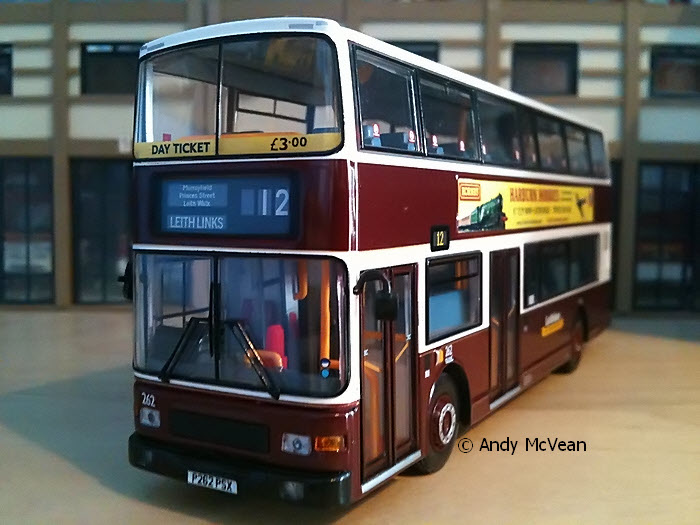 UKBUS 0031 front view