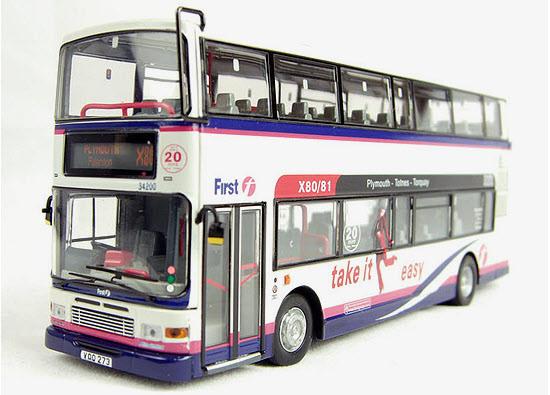 UKBUS 4008 front view