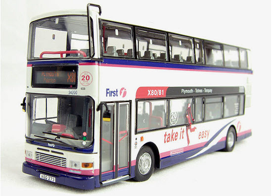 UKBUS 4008 front view