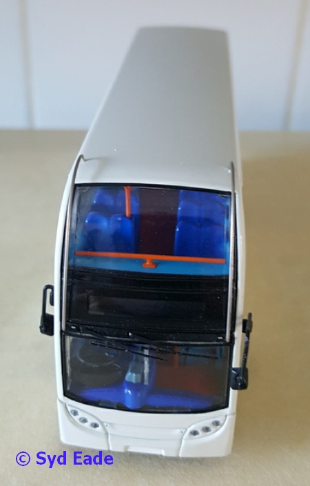 GB BUS0001 front view