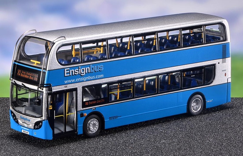 UKBUS 0073 front view