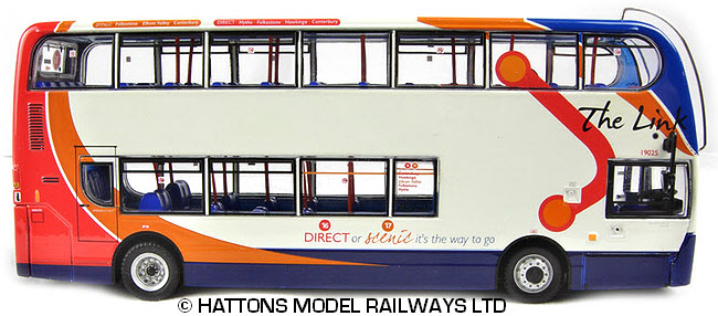 UKBUS 6011 off-side view