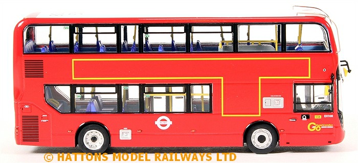 UKBUS6501 off-side view