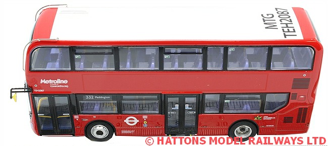 UKBUS6515 nearside view