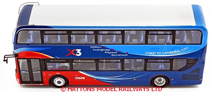 UKBUS6518 off-side view