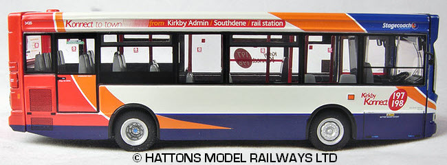 UKBUS 0016 off-side view