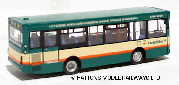 UKBUS 3001 off-side view
