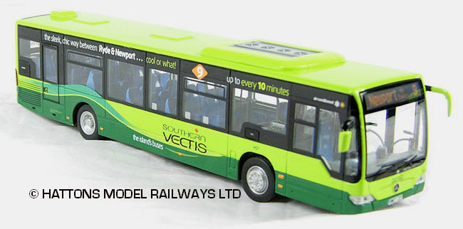 UKBUS 5018 off-side view