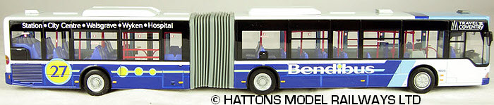 UKBUS 5105 off-side view