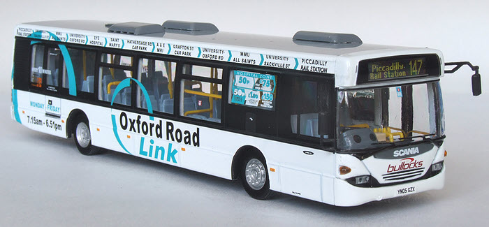 UKBUS 7006 front off-side view