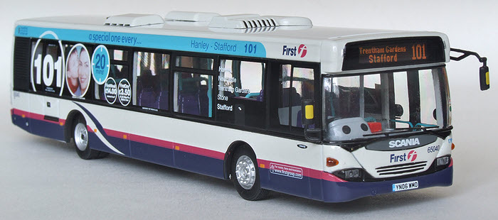 UKBUS 7011 off-side view