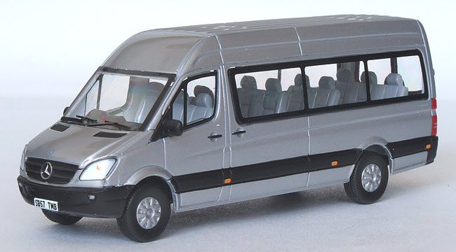 UKVAN 1002 front view