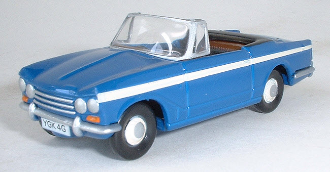 99643 (11607) Triumph Vitesse MK II Convertible front view