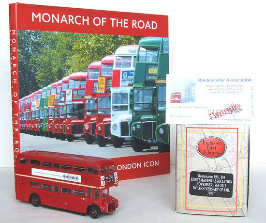 31907 Model & Free Monarch Of The Road Book