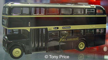 30603 East Yorkshire AEC Renown