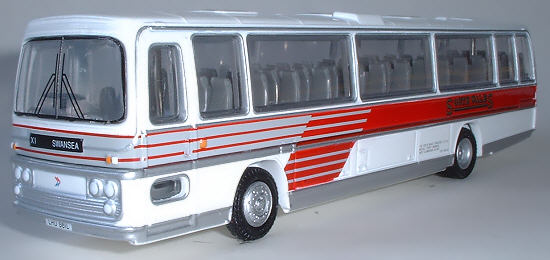 15712 front view