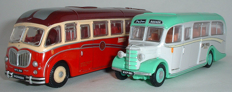 Set 19909 - Models 18706DL, 20111DL