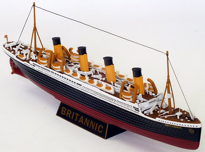 10004 R.M.S. Britannic bow