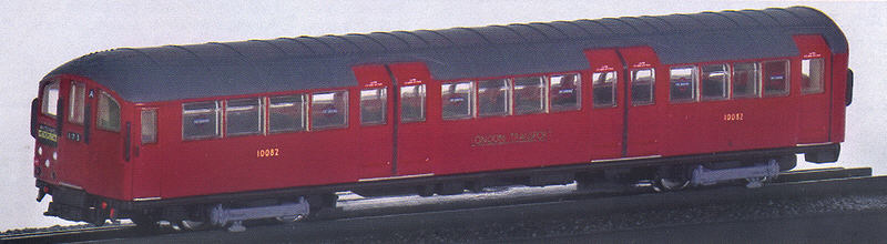 80004 from standard set 99931 is illustrated for reference, 80004A had additional carriage door notices applied