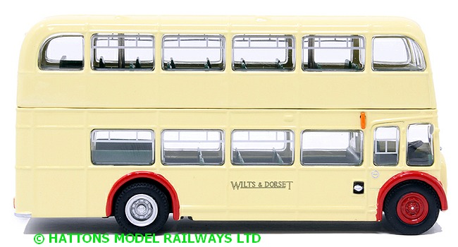 OM40821B off-side view