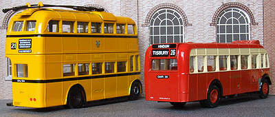 Set 45001 models rear view