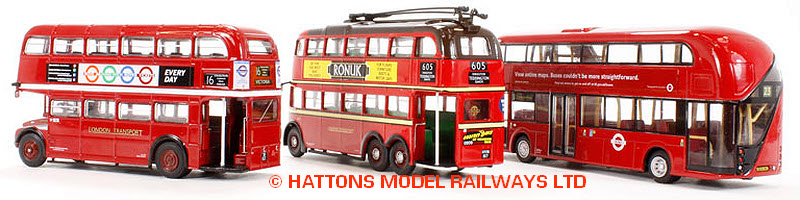 OM49904 Rear view of models