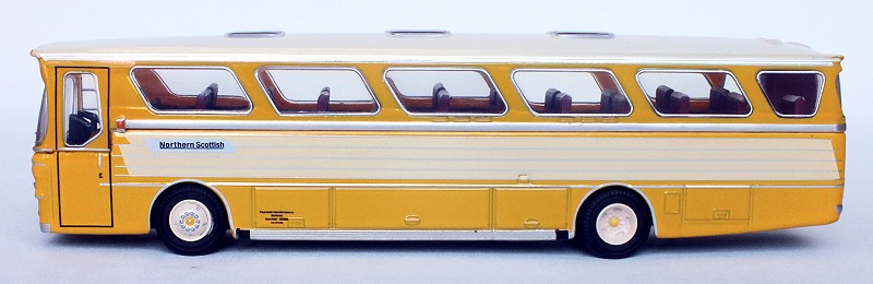 76AMT004 nearside view