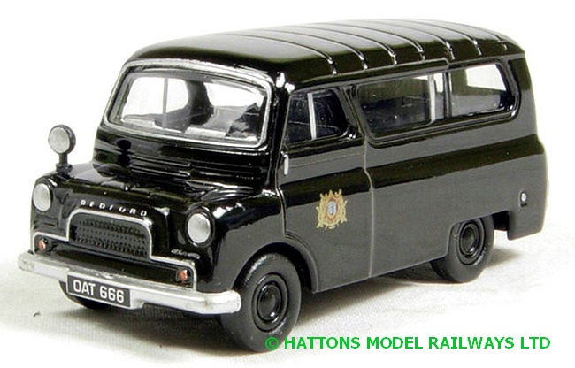 Railway Scale Sized Oxford Old Style Police Bedford Van