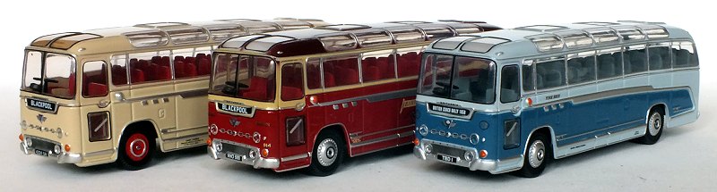 Duple Britannia Coaches 76DB001-3