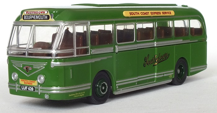 76SET38 Leyland Royal Tiger front view