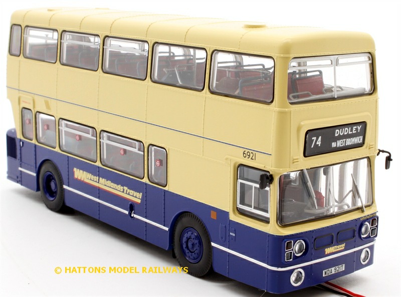 Rapido UK901010 front offside view