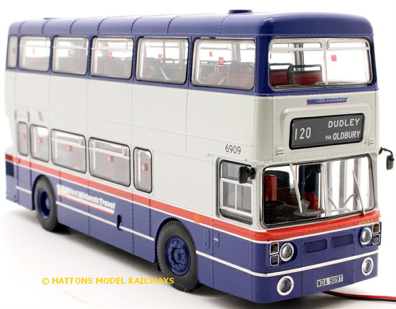 Rapido UK901015 front offside view