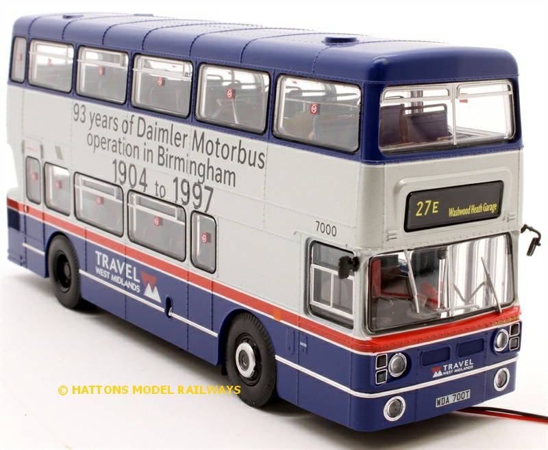 Rapido UK901020 front offside view