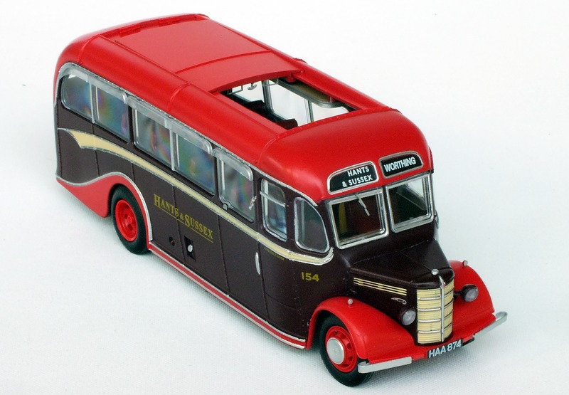 Rapido UK920008 high front view