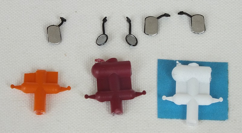 UK920010 Mirrors & taillights accessories pack contents