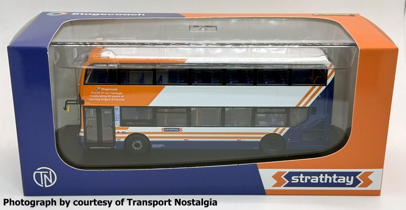 UKBUS0080 Model packaging (front)