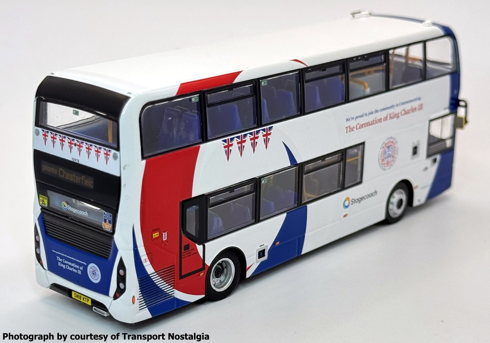 UKBUS0090 rear offside view