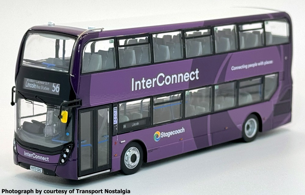 UKBUS0091 front nearside view